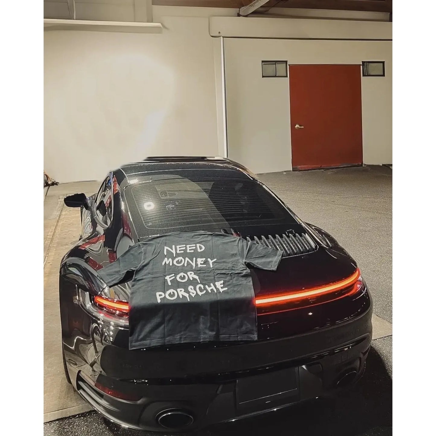 T-Shirt " Need Money For Porsche